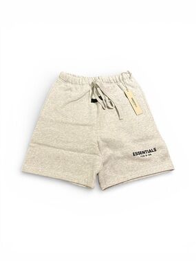 Fear of God Essentials SS22 Shorts Light Oatmeal Large NWT
